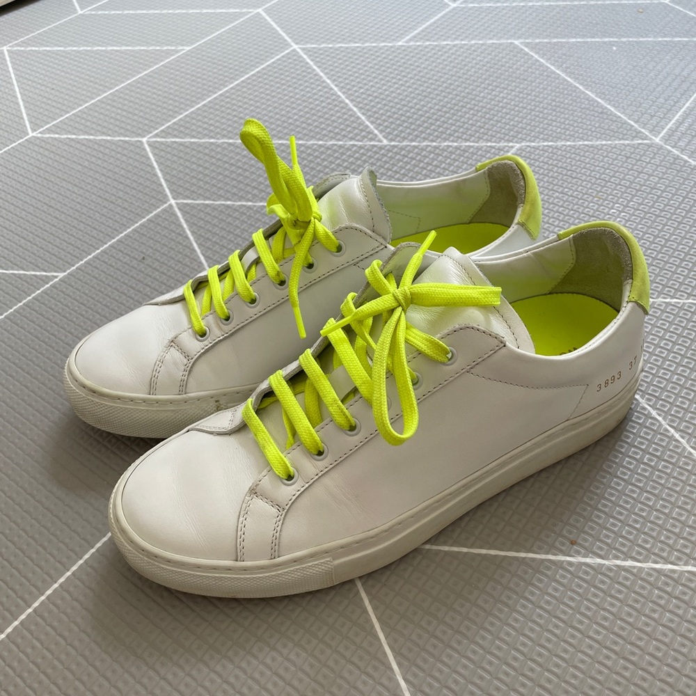 Common Project Women Retro LowTop leather sneakers